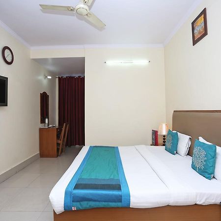 Oyo 10788 Hotel Harisons Continental Patna (Bihar) Extérieur photo