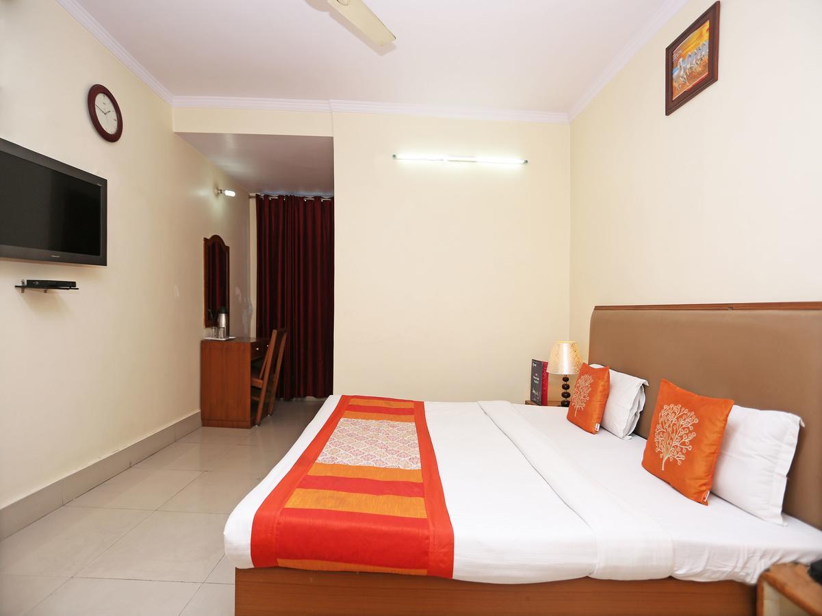 Oyo 10788 Hotel Harisons Continental Patna (Bihar) Extérieur photo